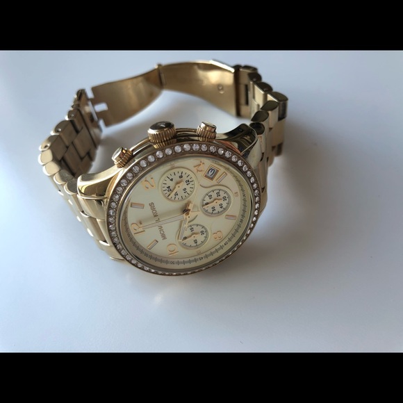 MK watch - Picture 2 of 3